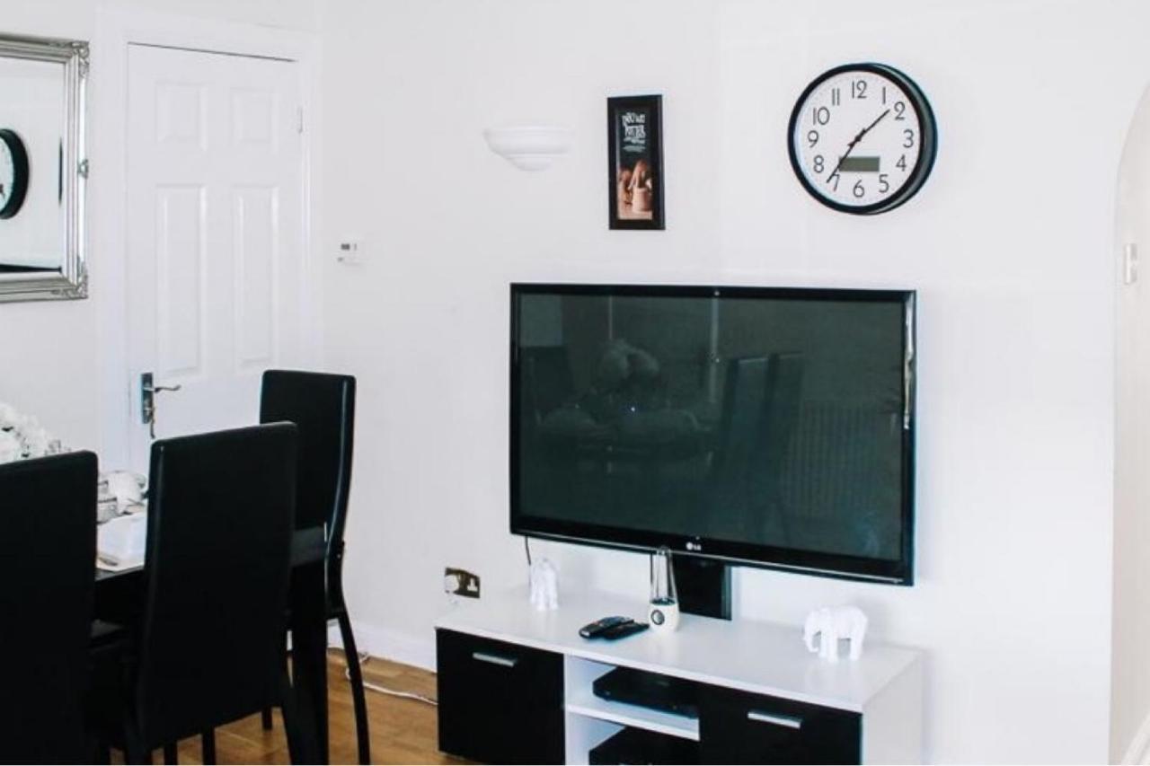 Home To Home Stay Apartment 글라스고 외부 사진