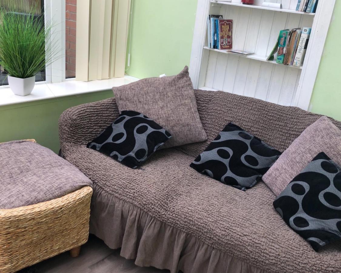 Home To Home Stay Apartment 글라스고 외부 사진