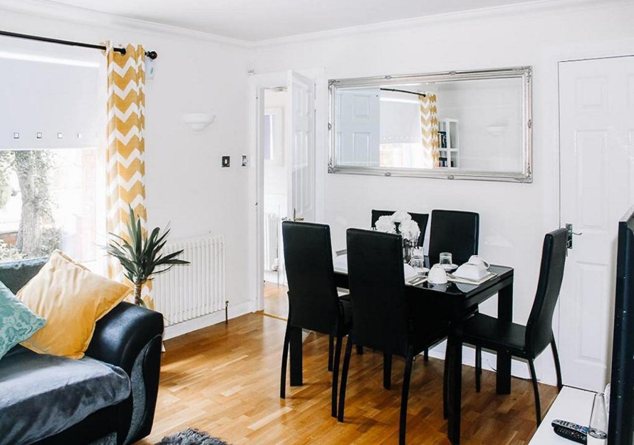 Home To Home Stay Apartment 글라스고 외부 사진